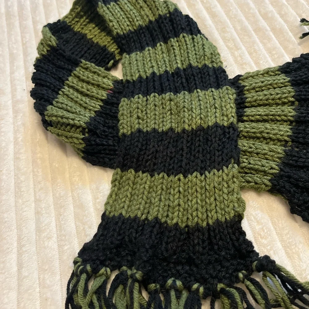 Striped Green and Black Kids Scarf,,H37